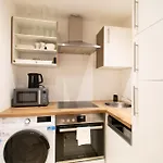 Appartement Cozy With Kitchen + Balcony New! Essen