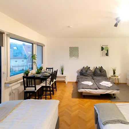 Livesto Easyroom1 - Cozy With Balcony, Kitchen, Wifi & Tv Appartement