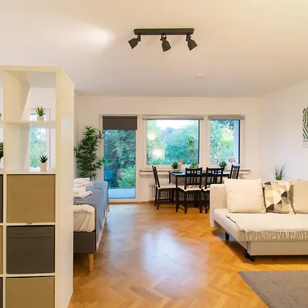 Livesto Easyroom1 - Cozy With Balcony, Kitchen, Wifi & Tv *