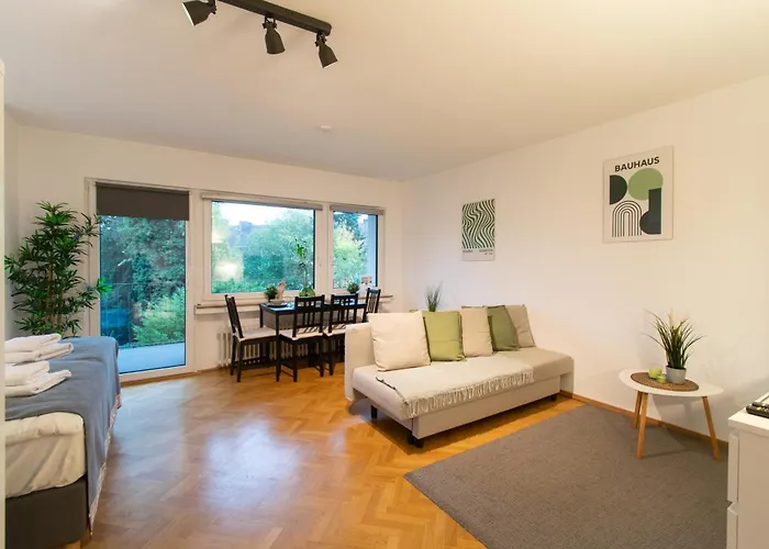 아파트 Cozy With Kitchen + Balcony New! *