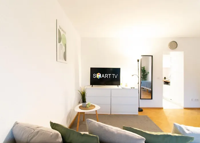 Cozy With Kitchen + Balcony New! 에센