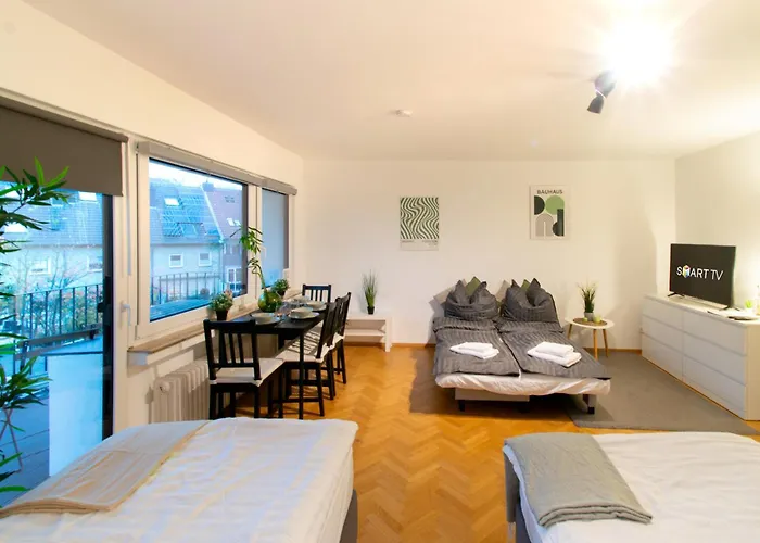 Cozy With Kitchen + Balcony New! 아파트